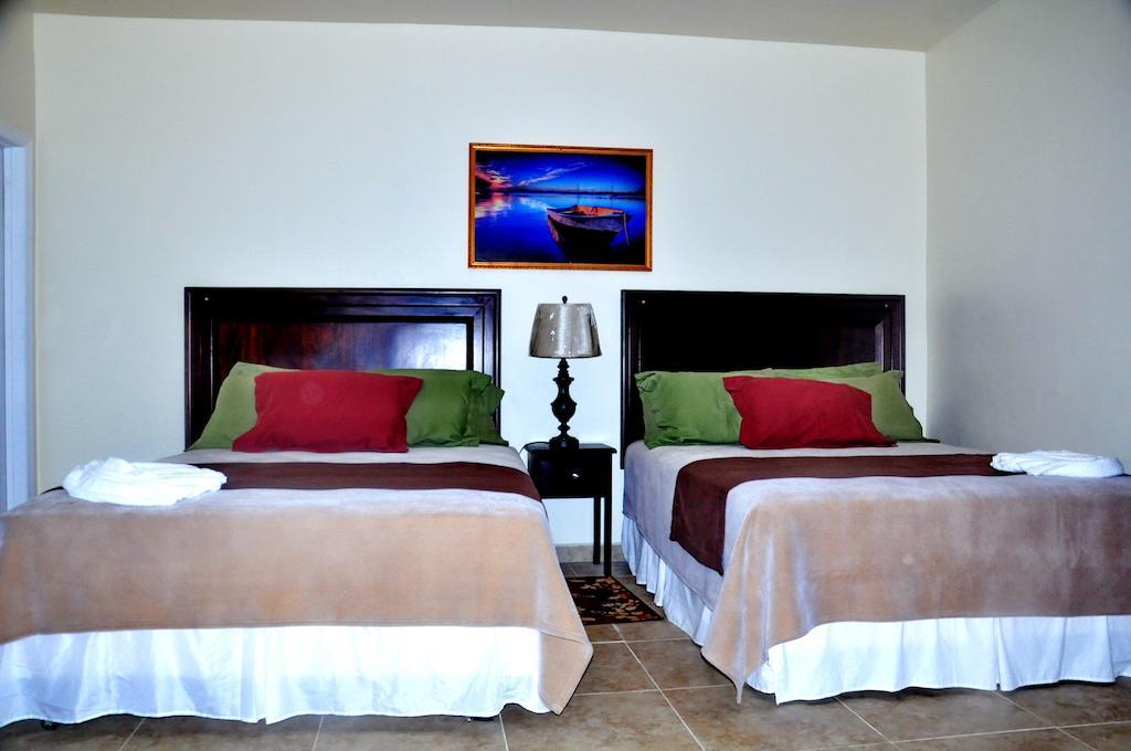 Hotel Partenon Beach & Resort La Ceiba Esterno foto